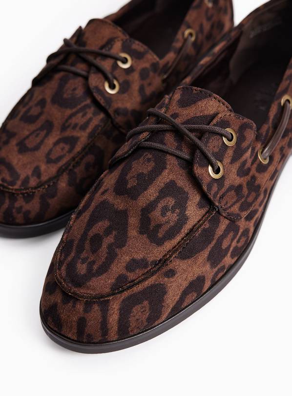 Brown Leopard Print Boat Shoes 7